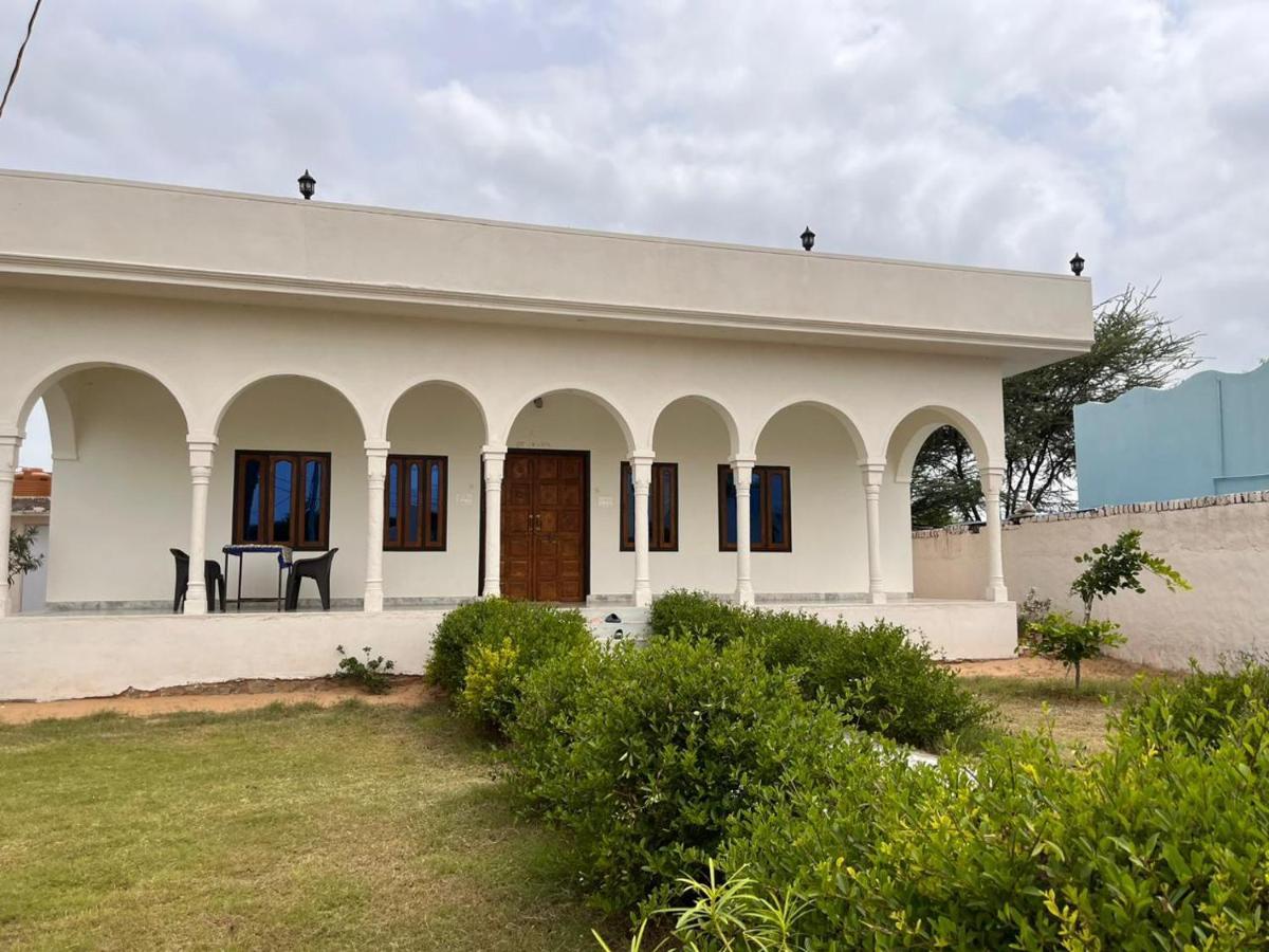 Silver Sands Homestay Mandāwa Exterior photo